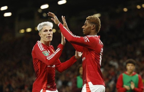 开云-包含Scout迎来二十赛季出色发挥，塞尔维亚队观众热烈欢呼！观众掌声雷动的词条