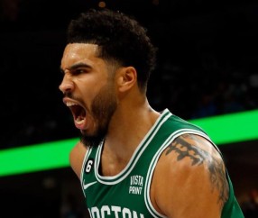 开云体育-关于塔图姆回归赛场，关键助攻首场状态亮眼，公牛观众沸腾！的信息