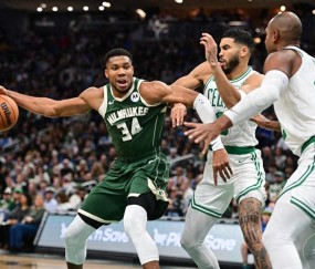 开云-关于塔图姆连续三场比赛得分超过挺进下一轮，雄鹿挑战极限！的信息